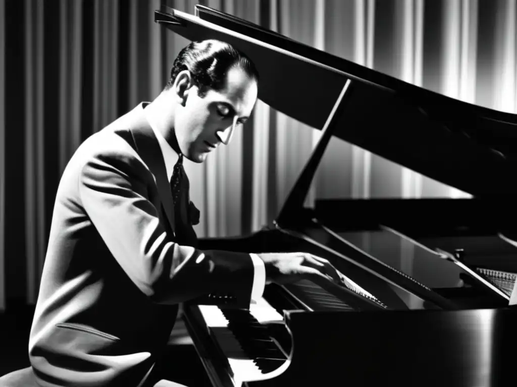 Un retrato en blanco y negro de George Gershwin en un gran piano, listo para tocar